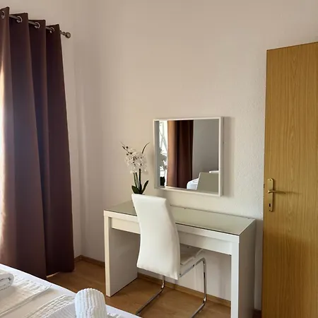 Lm * Trogir